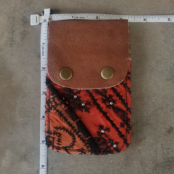 🐨 Free People Boho Embroidered Repurposed vtg banjara hippie Wallet card case - Picture 3 of 9